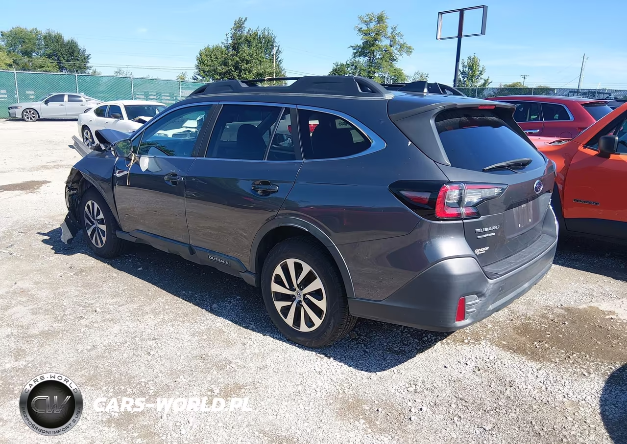 2020 Subaru Outback Premium VIN:4S4BTAEC2L3180444 - 3