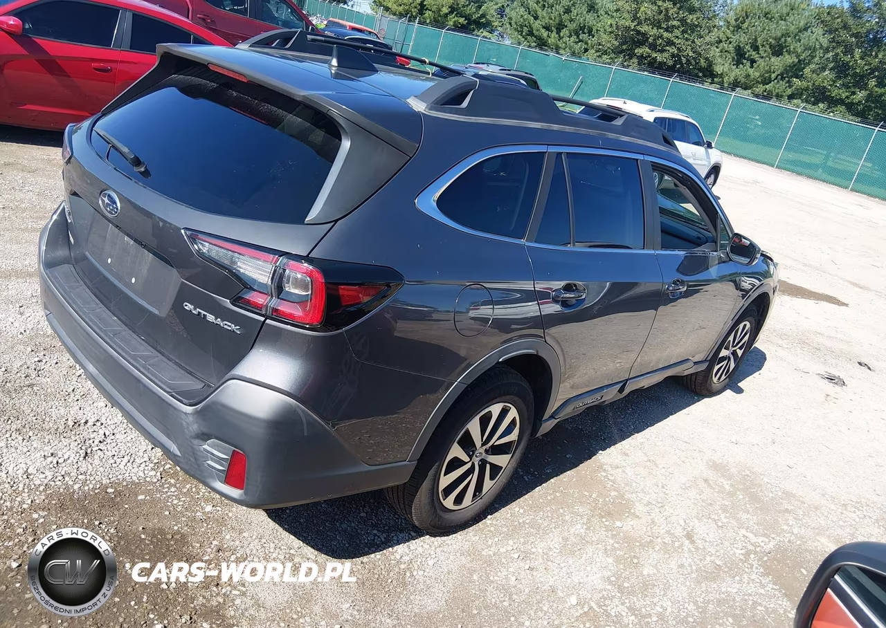 2020 Subaru Outback Premium VIN:4S4BTAEC2L3180444 - 4