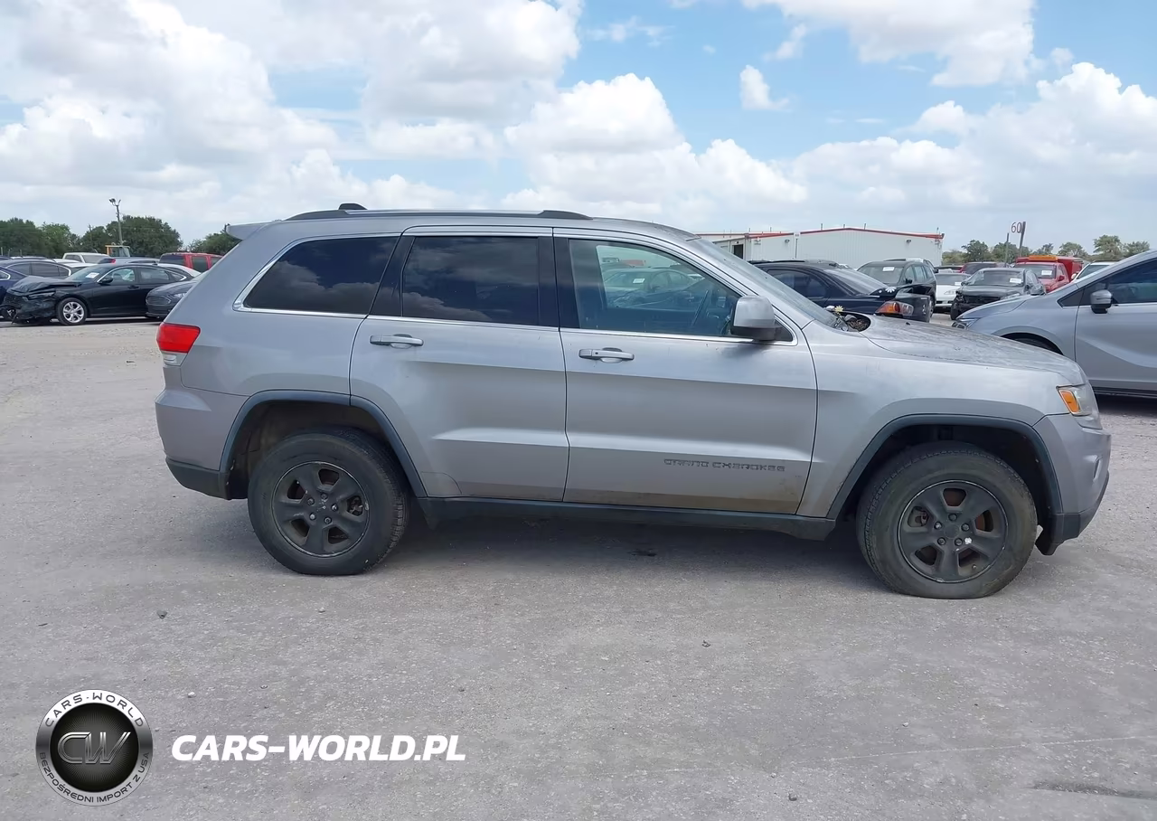 2014 Jeep Grand Cherokee Laredo VIN:1C4RJFAG4EC372157 - 13