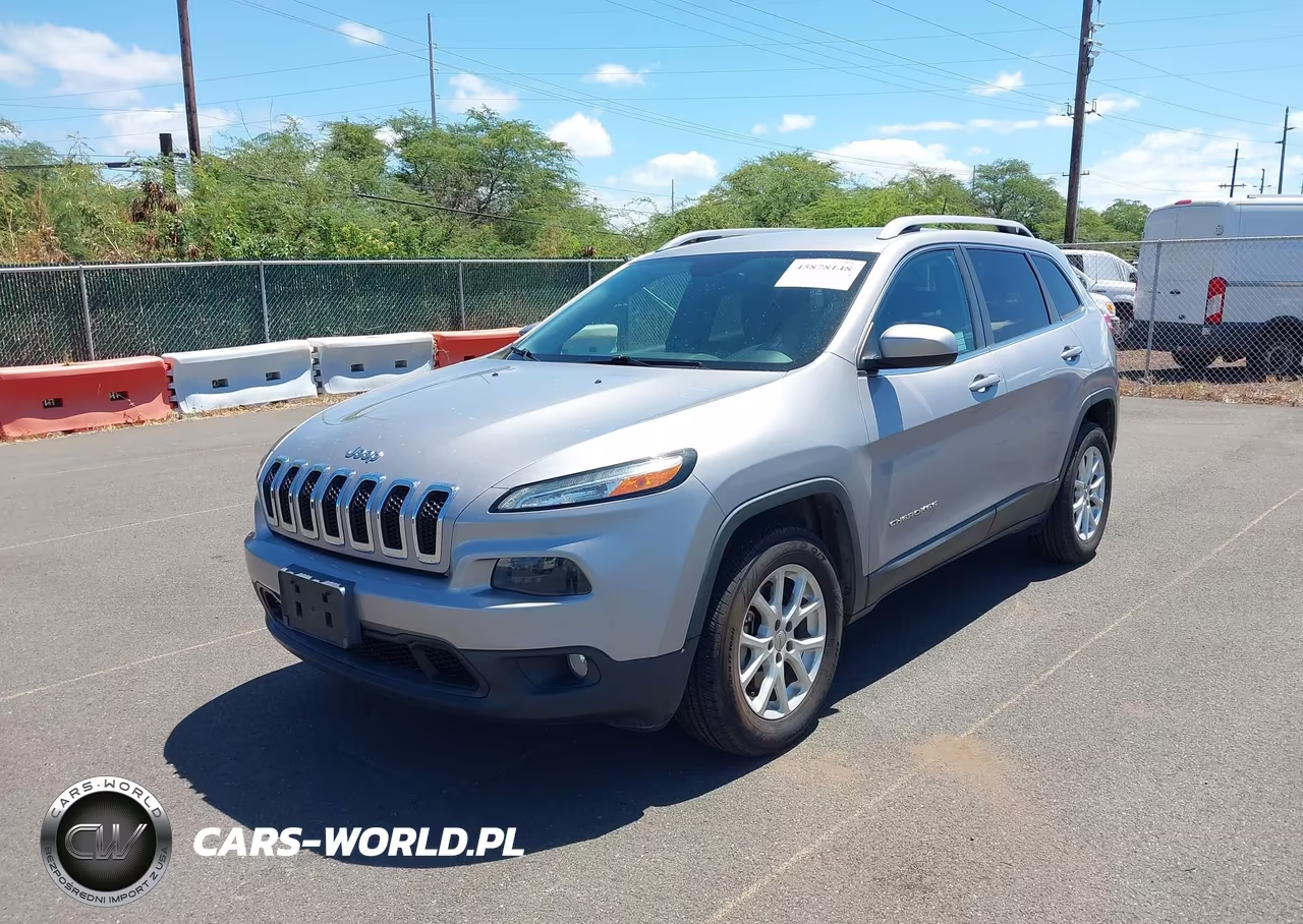 2018 Jeep Cherokee Latitude 4X4 VIN:1C4PJMCB6JD528619 - 6
