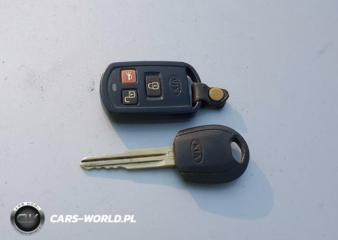2005 Kia Spectra5 VIN:KNAFE161155140261 - 11
