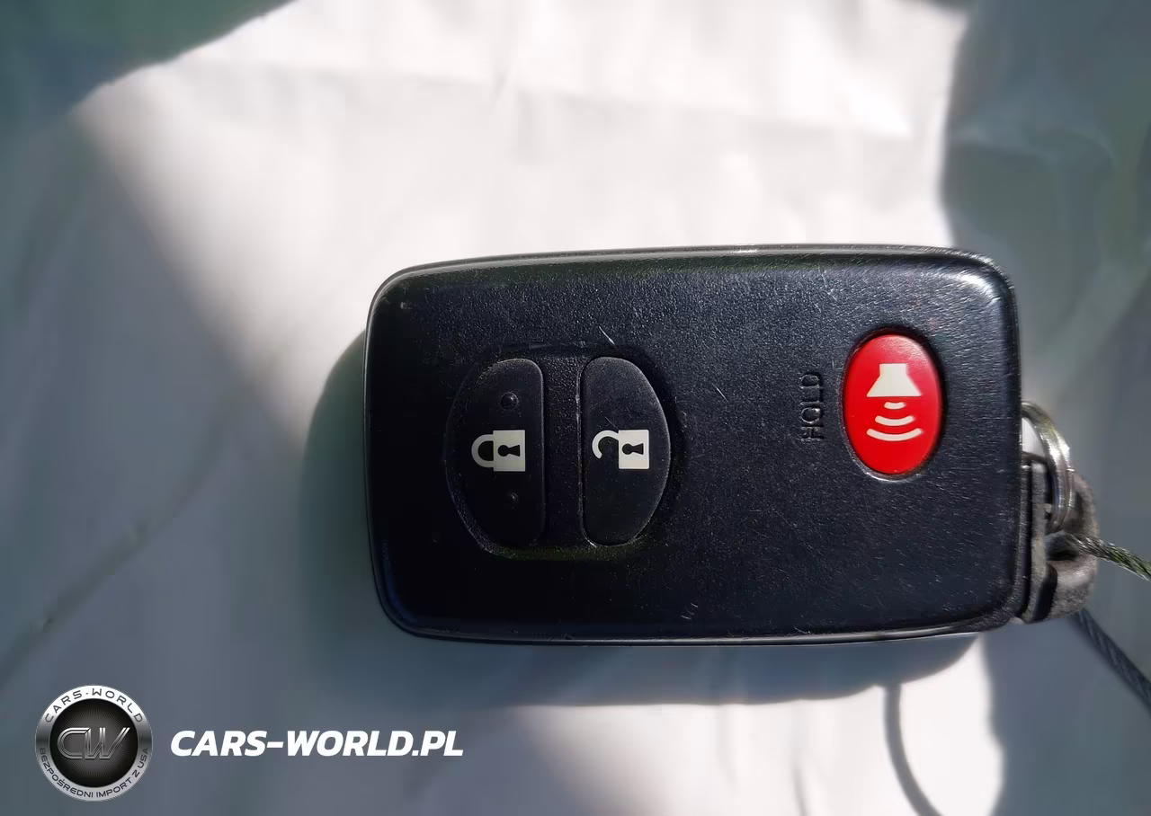 2011 Toyota Prius Three VIN:JTDKN3DU8B1414603 - 11