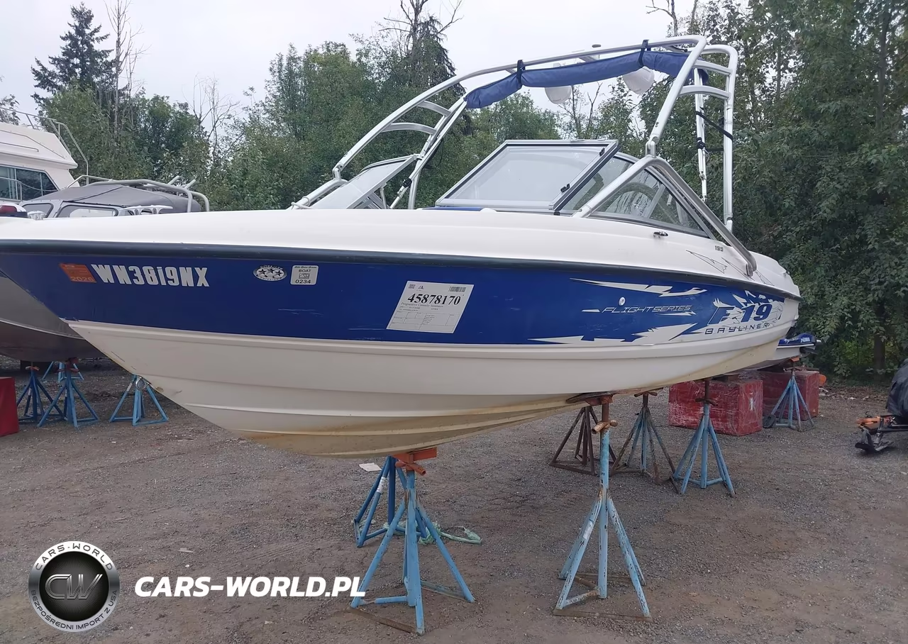 2007 Bayliner Boat & Trailer VIN:BBBB54CRE707 - 2