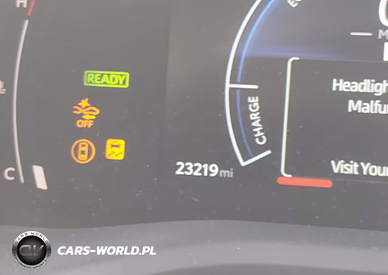 2025 Toyota Camry Le VIN:4T1DAACK0SU193548 - 16
