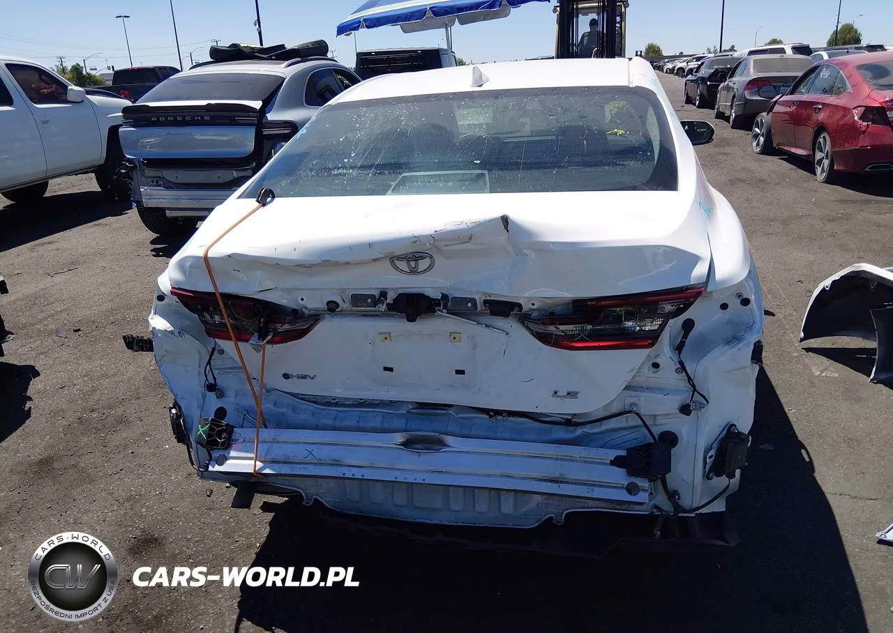 2025 Toyota Camry Le VIN:4T1DAACK0SU193548 - 17