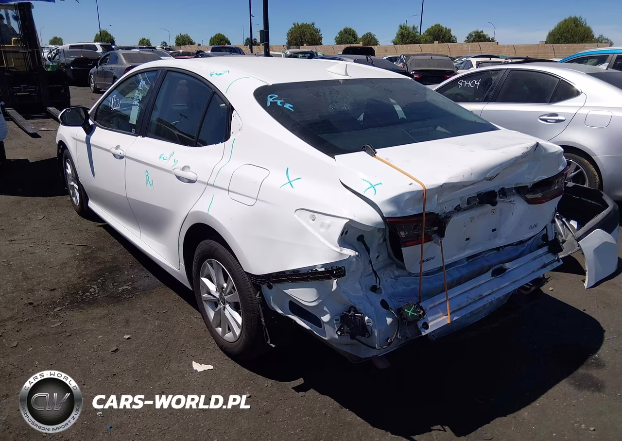 2025 Toyota Camry Le VIN:4T1DAACK0SU193548 - 3