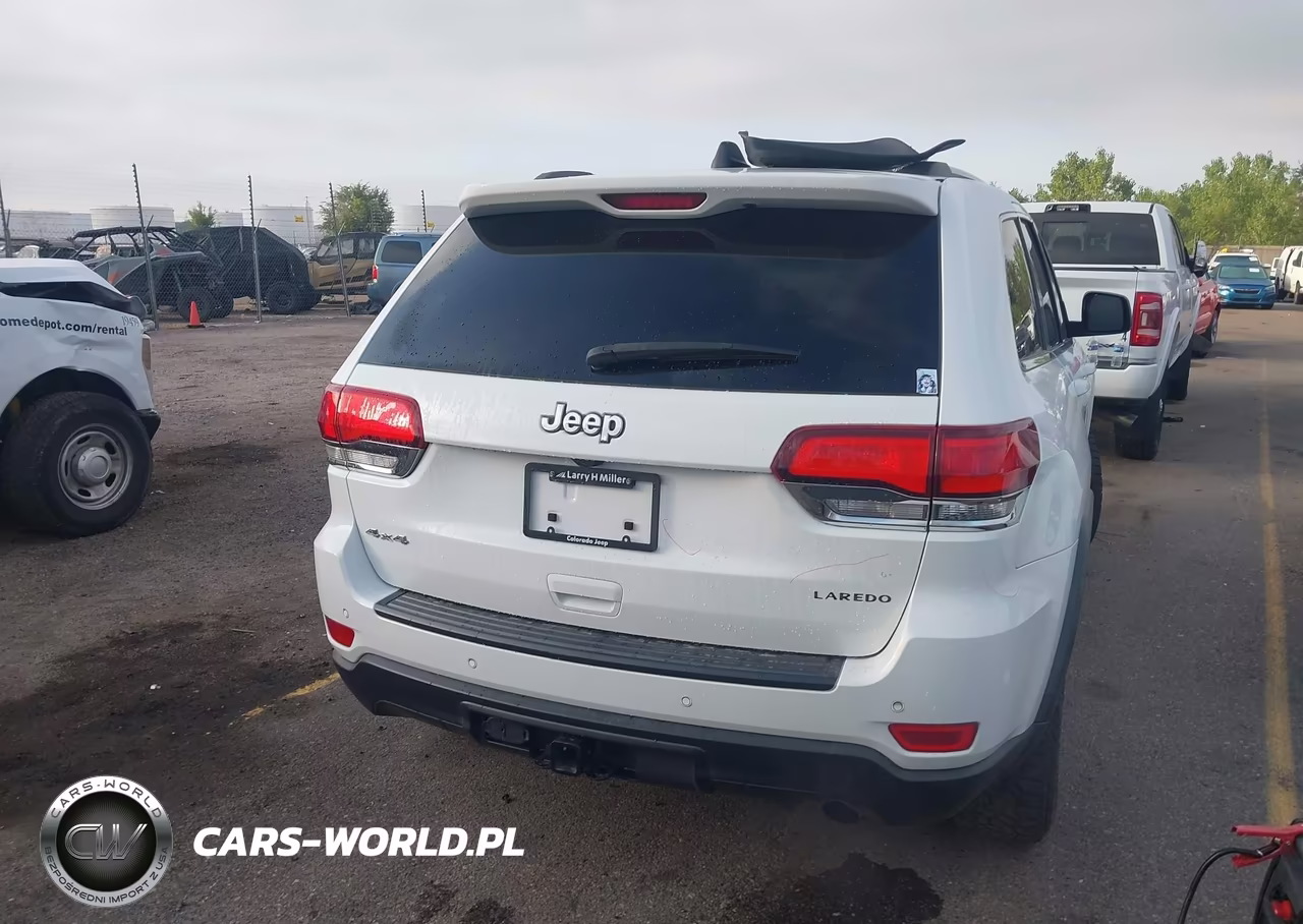 2020 Jeep Grand Cherokee Laredo E 4X4 VIN:1C4RJFAG5LC208655 - 16