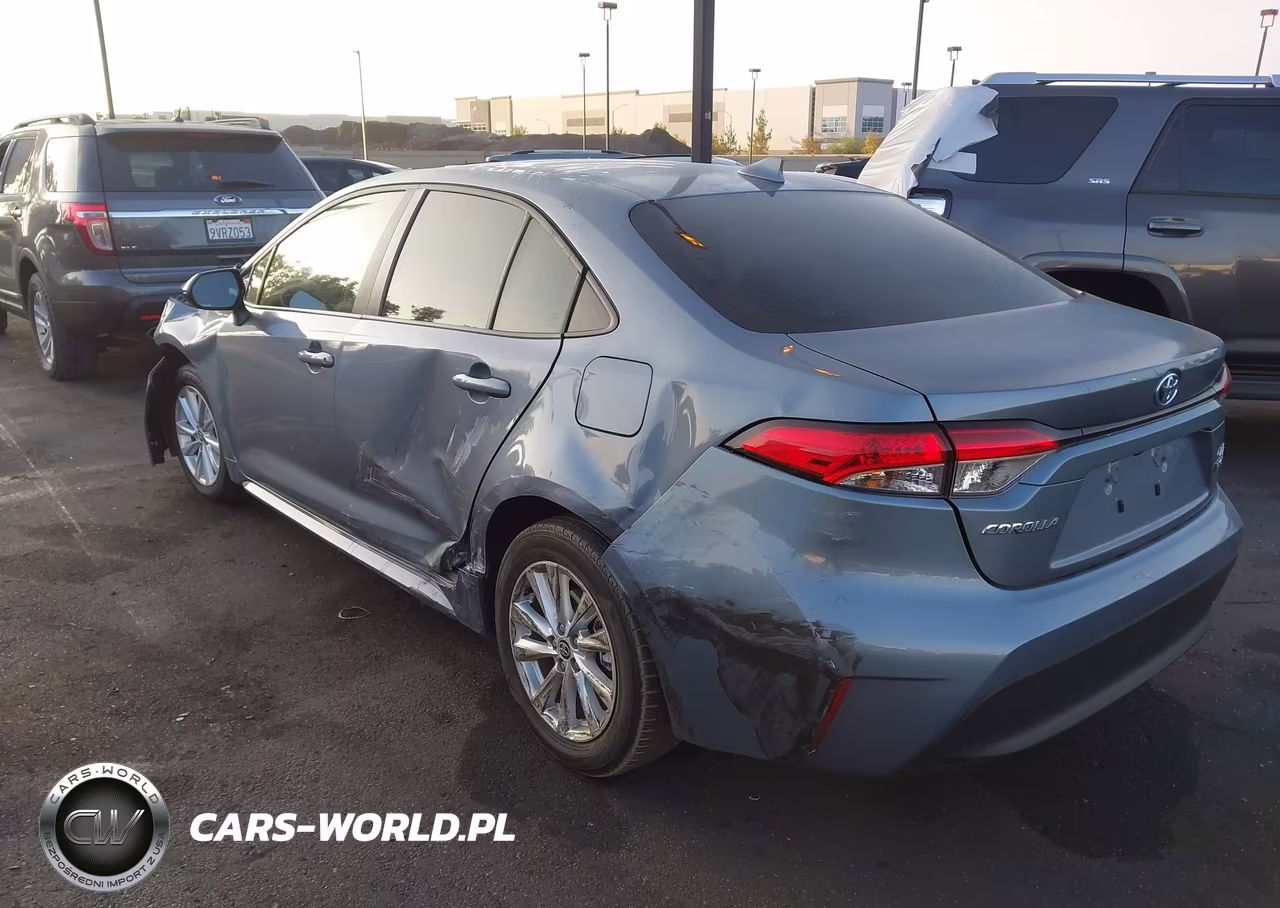 2024 Toyota Corolla Hybrid Le VIN:JTDBCMFE5R3068364 - 3