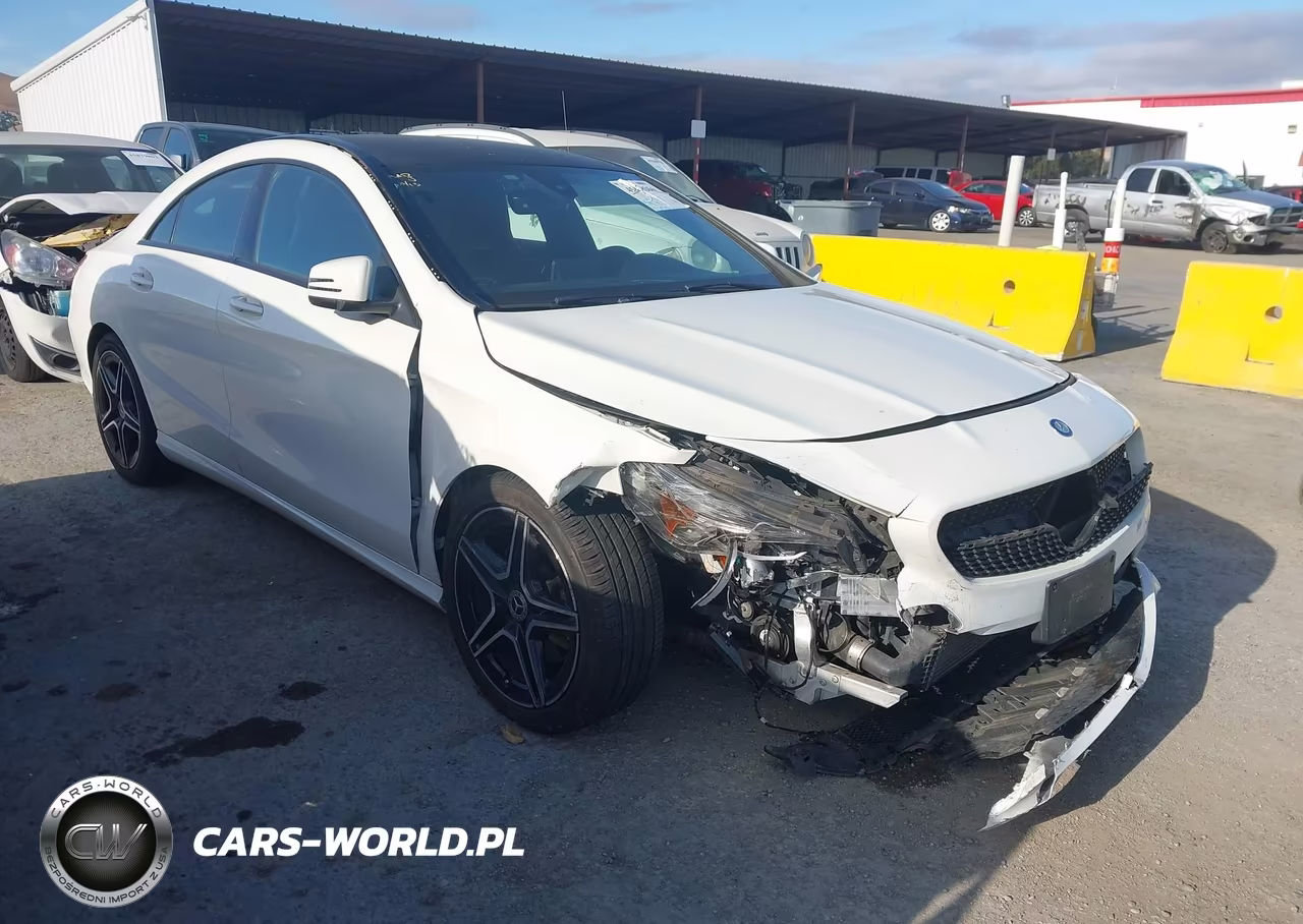 2015 Mercedes-Benz Cla 250 – zdjęcie 1 z 16