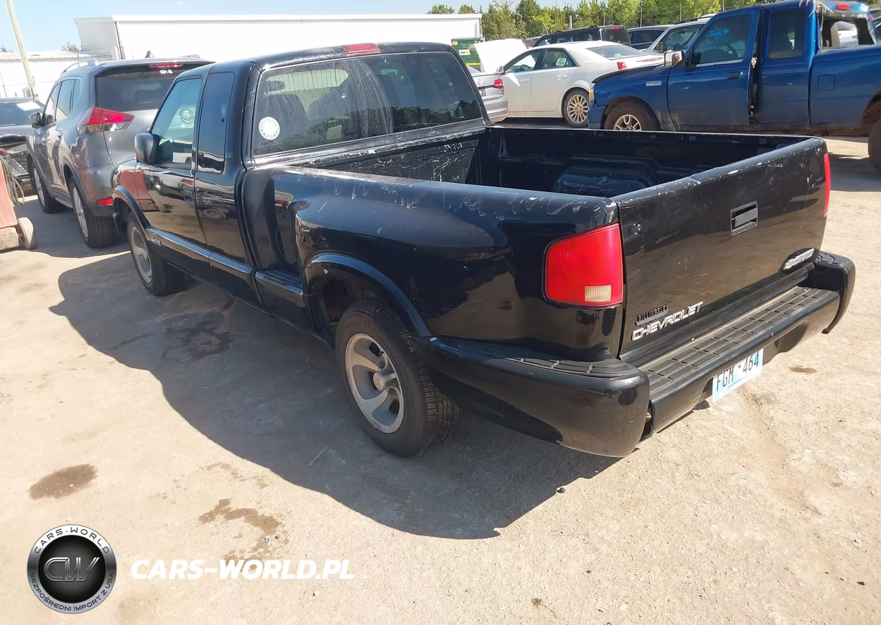 2003 Chevrolet S-10 Ls VIN:1GCCS19H238258337 - 3