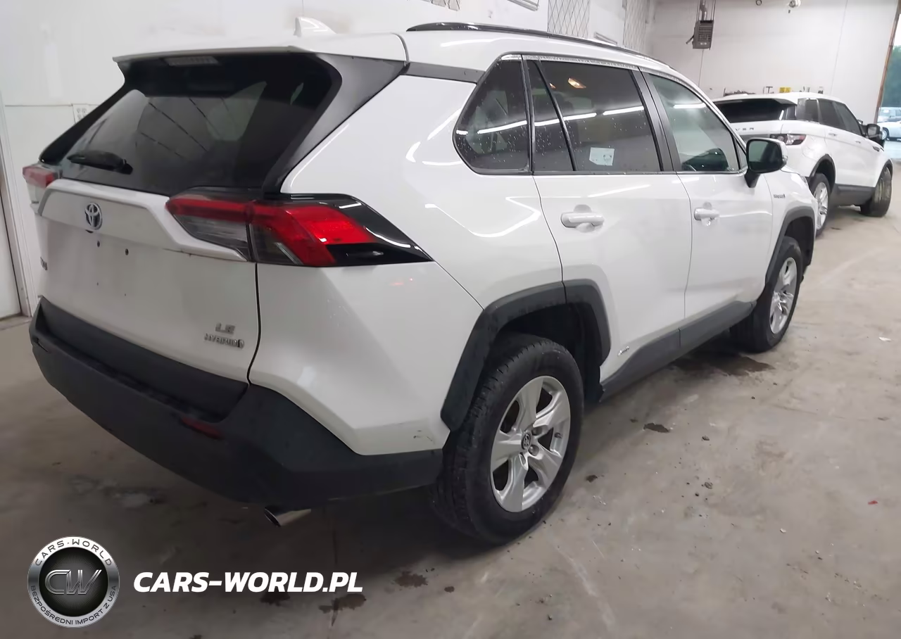 2019 Toyota Rav4 Hybrid Le VIN:2T3MWRFV8KW003184 - 4