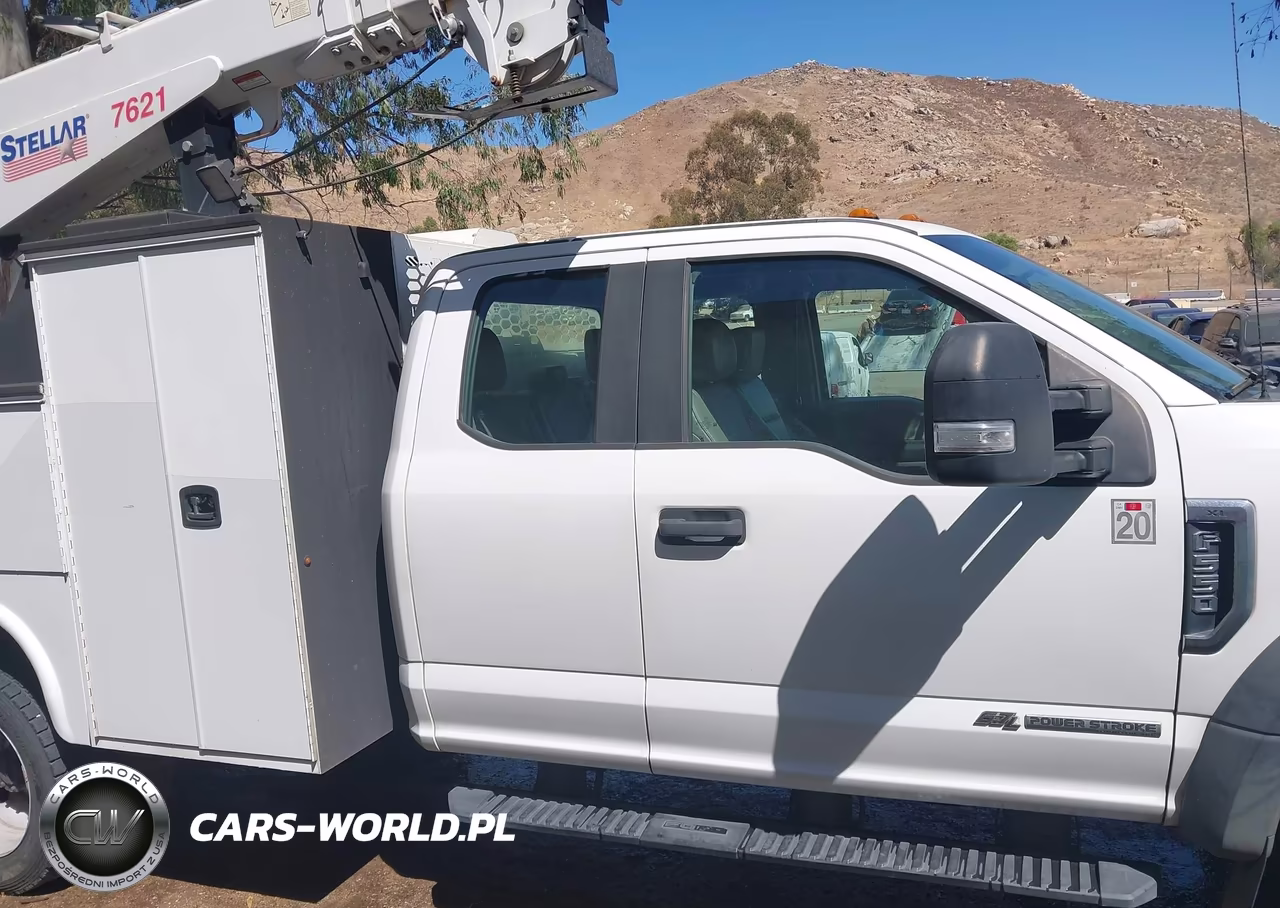 2019 Ford F-550 Chassis Xl VIN:1FD0X5HT2KEC16389 - 13