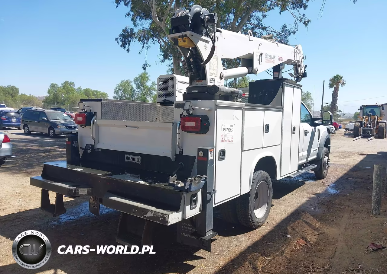 2019 Ford F-550 Chassis Xl VIN:1FD0X5HT2KEC16389 - 4