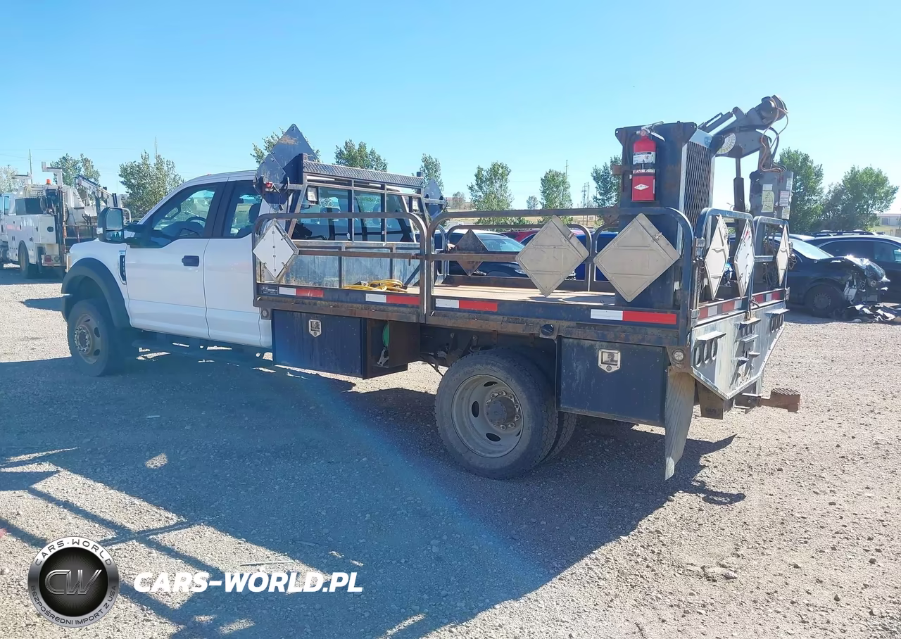 2017 Ford F-550 Chassis Xl VIN:1FD0X5HY8HEC55928 - 3