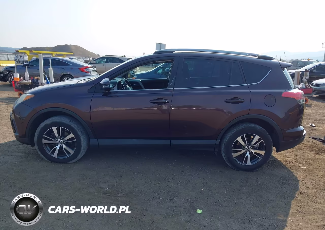 2018 Toyota Rav4 Xle VIN:2T3RFREV4JW720672 - 14