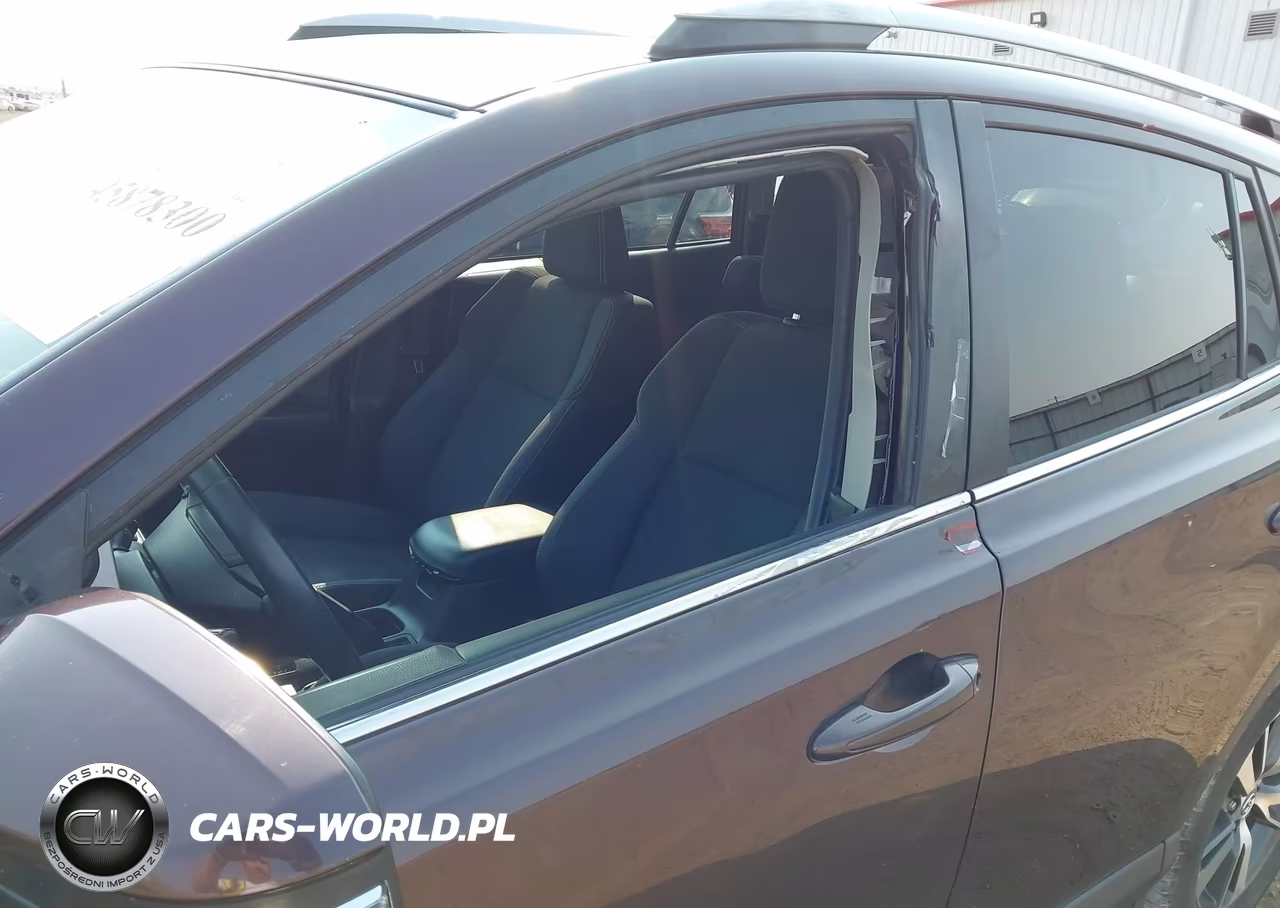 2018 Toyota Rav4 Xle VIN:2T3RFREV4JW720672 - 17