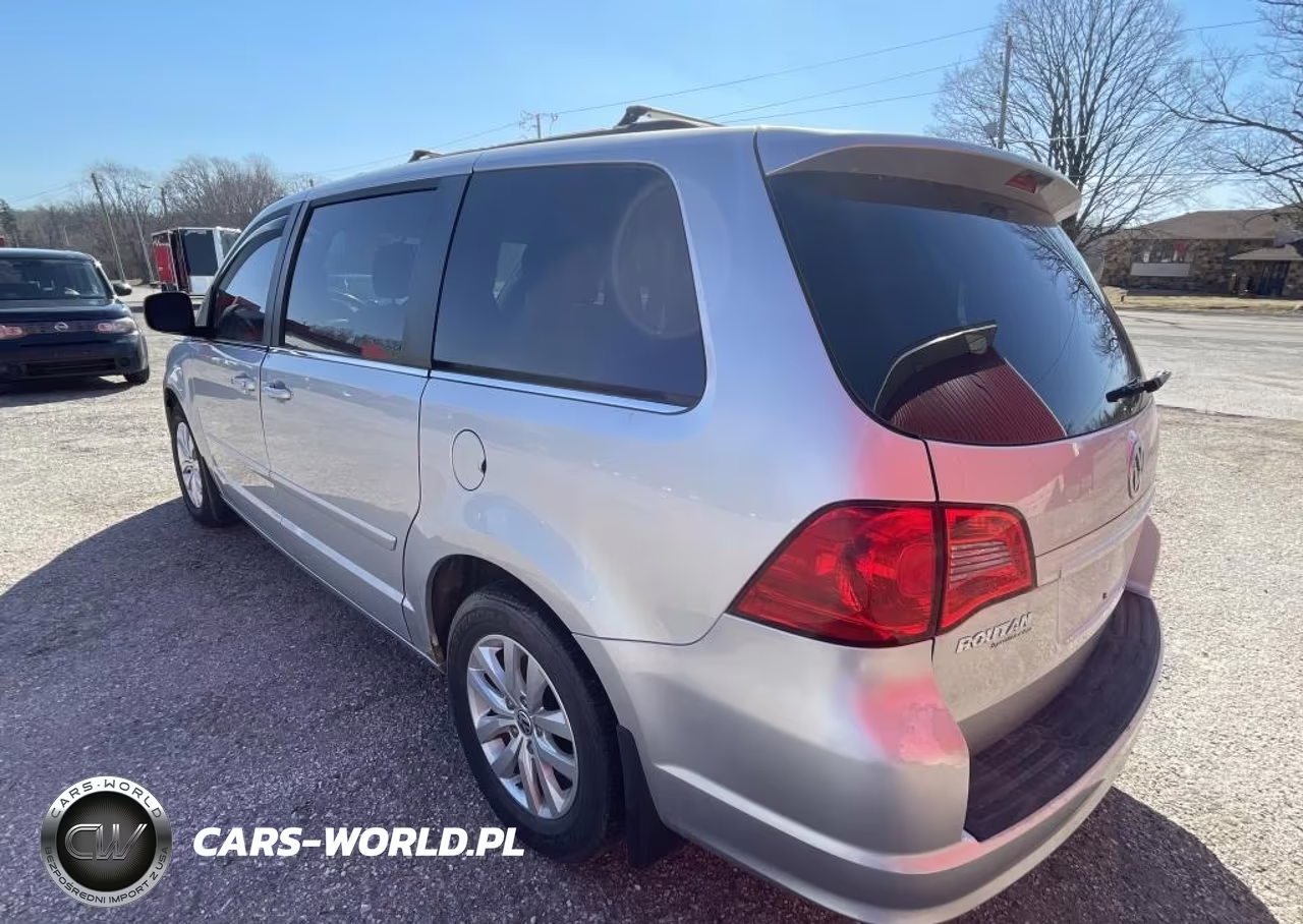 2012 Volkswagen Routan Se VIN:2C4RVABG4CR293873 - 3