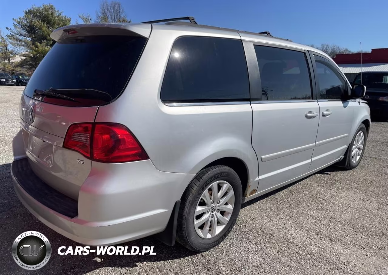 2012 Volkswagen Routan Se VIN:2C4RVABG4CR293873 - 4