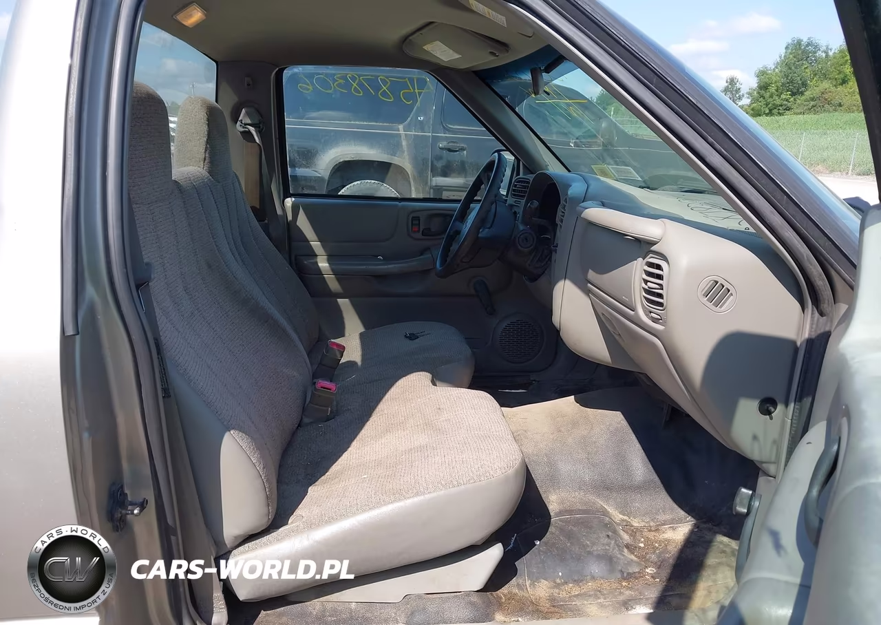 2002 Chevrolet S-10 VIN:1GCCS145428134839 - 5