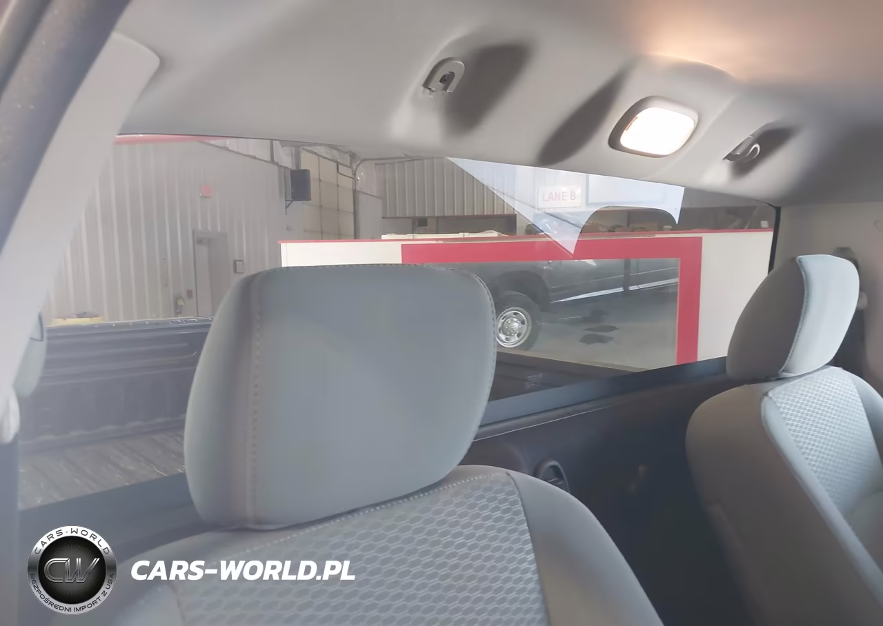 2018 Ram 2500 Tradesman 4X2 8' Box VIN:3C6LR4AT3JG312966 - 8