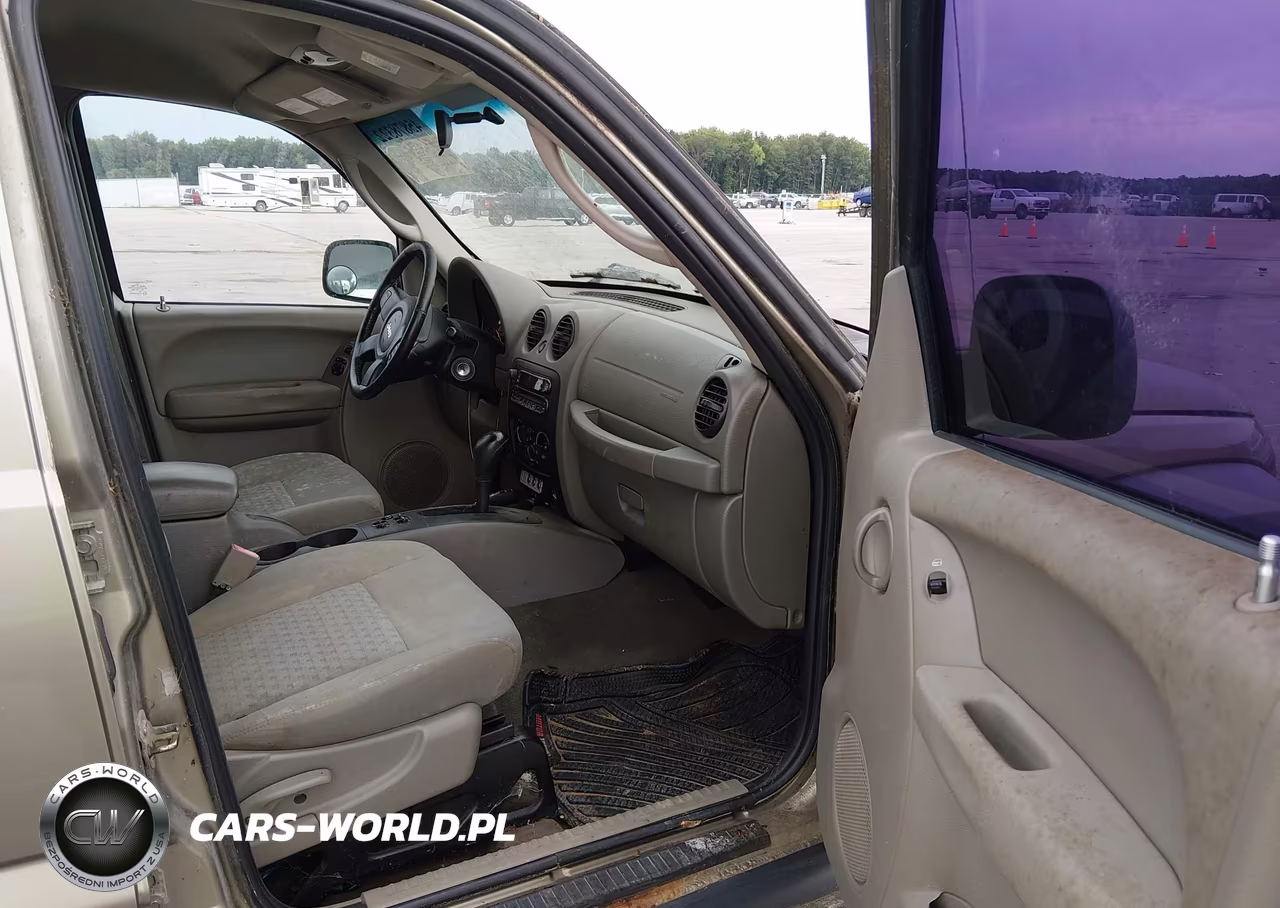 2005 Jeep Liberty Sport VIN:1J4GL48565W655758 - 5