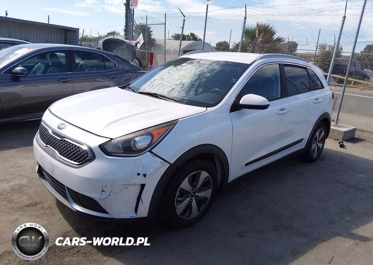 KIA NIRO FE VIN:KNDCB3LC3H5051652 - 2