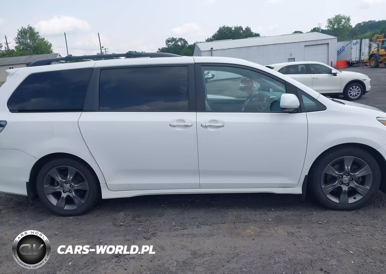2016 Toyota Sienna Se Premium 8 Passenger VIN:5TDXK3DC7GS763512 - 13