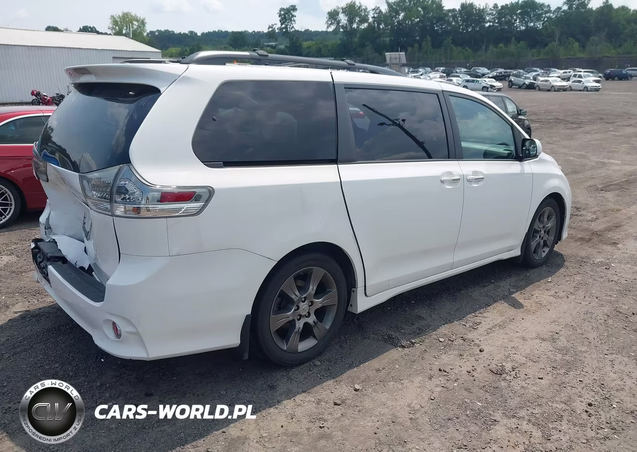 2016 Toyota Sienna Se Premium 8 Passenger VIN:5TDXK3DC7GS763512 - 4