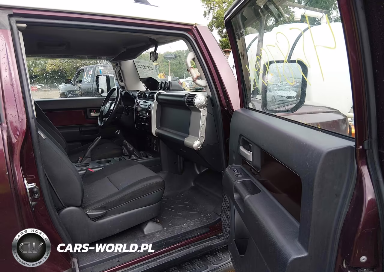 2007 Toyota Fj Cruiser VIN:JTEBU11F070073929 - 5