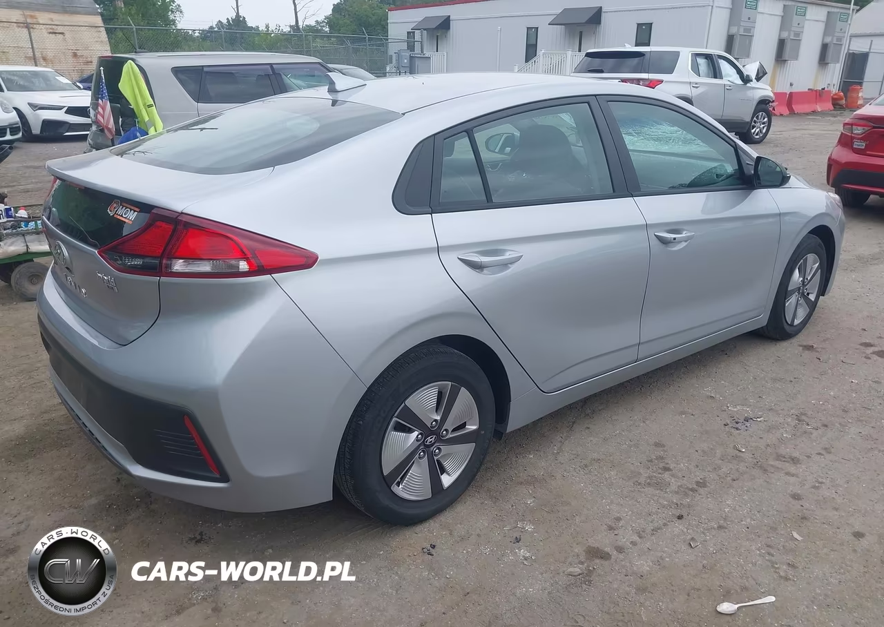 2022 Hyundai Ioniq Hybrid Blue VIN:KMHC65LC9NU276610 - 4