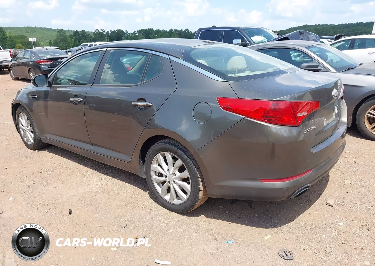 2013 Kia Optima Lx VIN:5XXGM4A72DG124068 - 3
