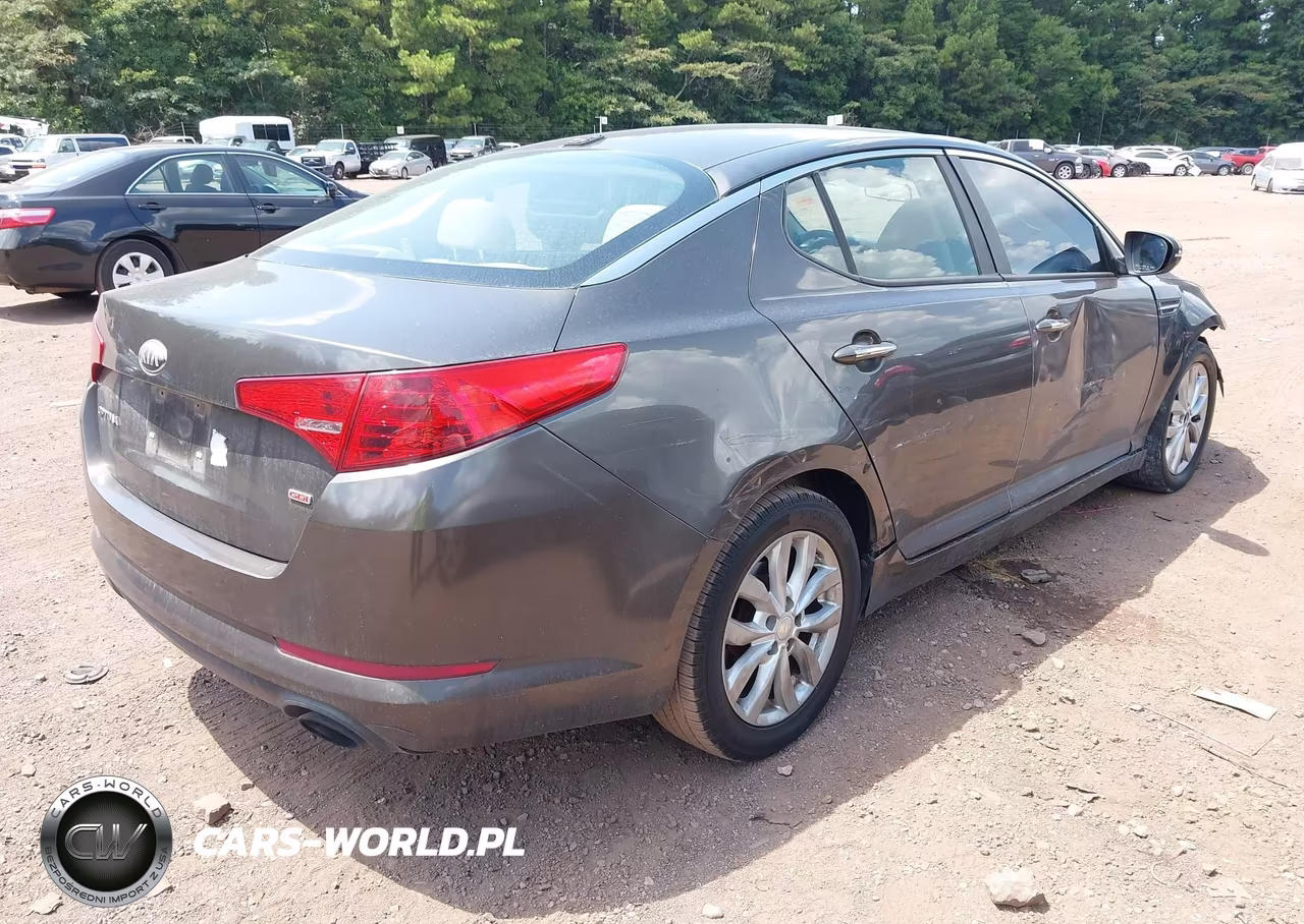 2013 Kia Optima Lx VIN:5XXGM4A72DG124068 - 4