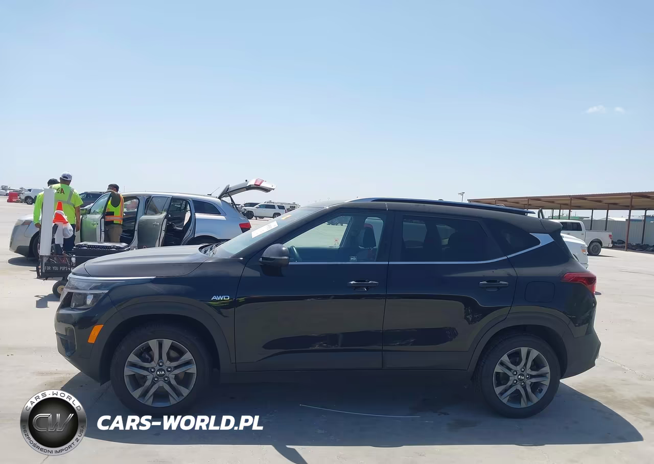 2021 Kia Seltos S VIN:KNDEUCAA4M7123025 - 14