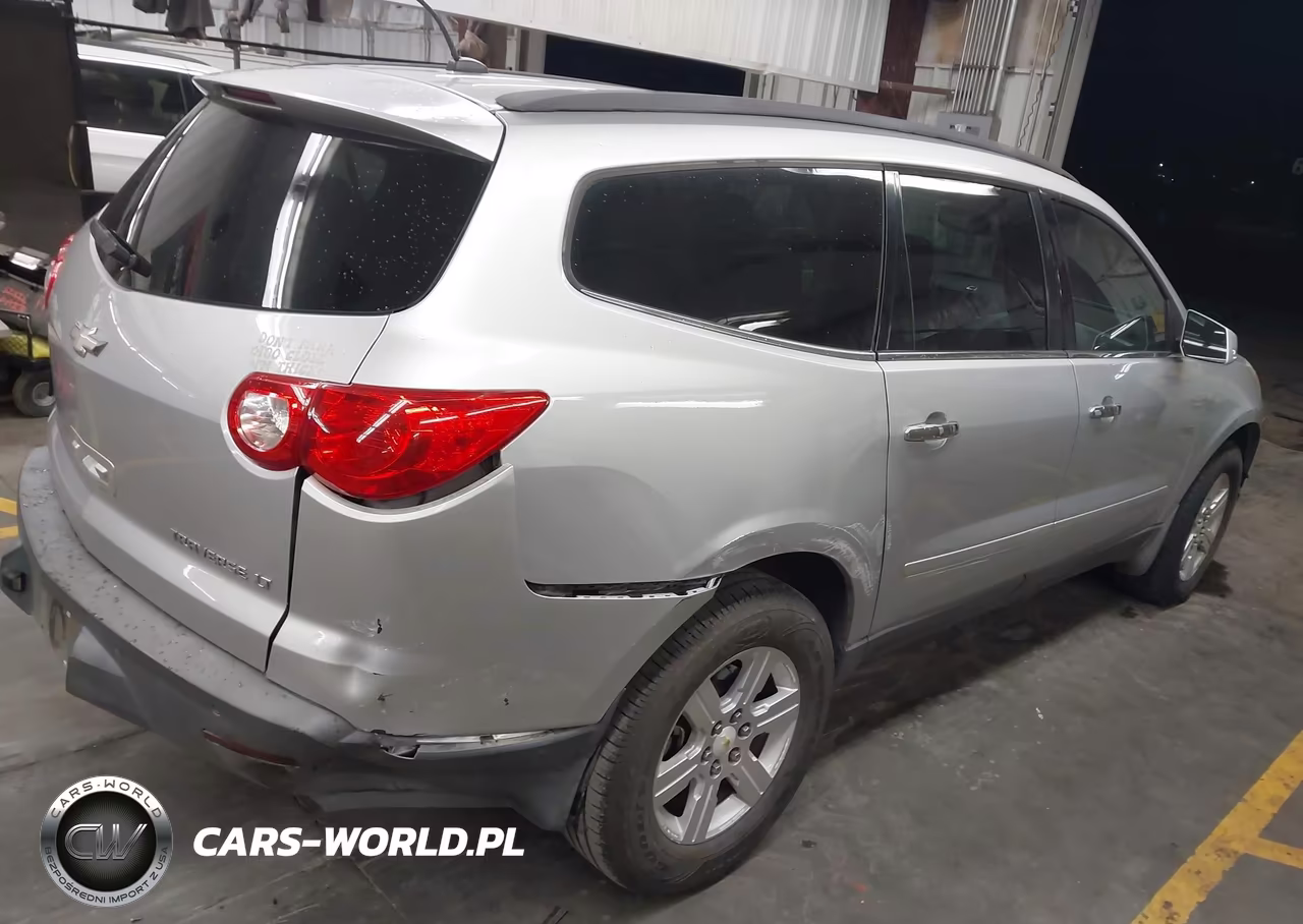 2010 Chevrolet Traverse Lt VIN:1GNLRFED9AJ258344 - 4