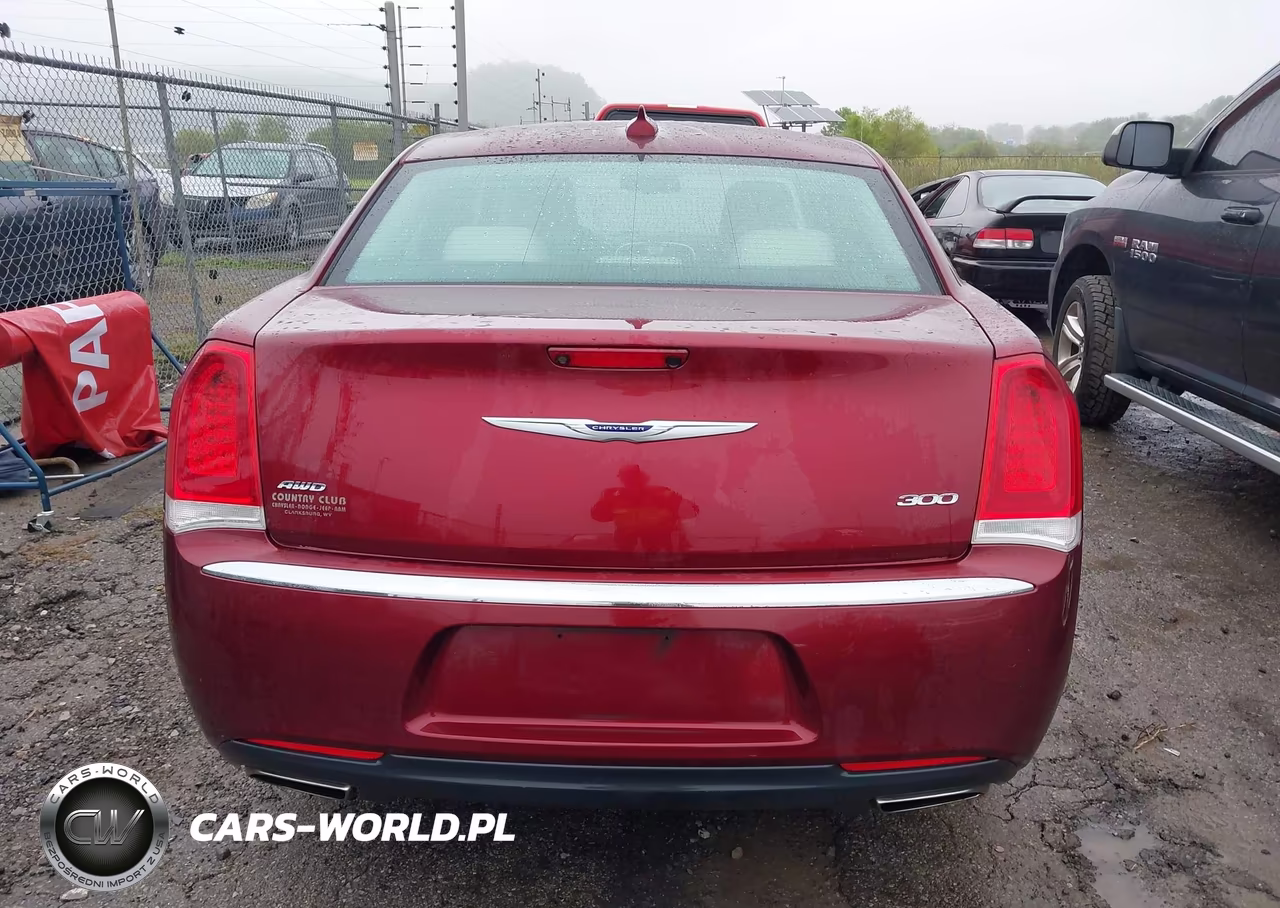 2019 Chrysler 300 Touring L Awd VIN:2C3CCARG5KH704580 - 16