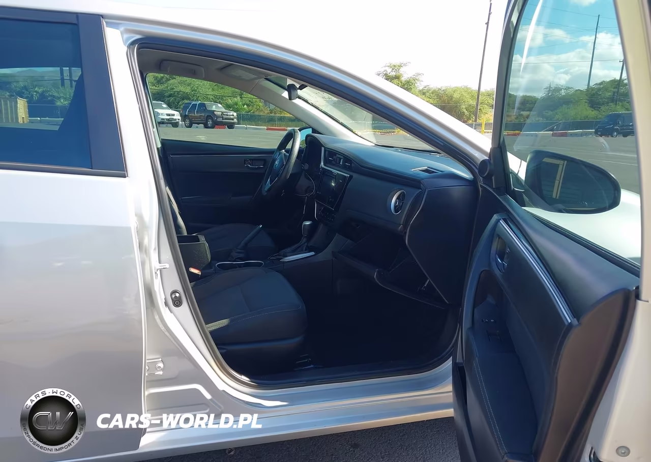 2017 Toyota Corolla Le VIN:5YFBURHE9HP578214 - 5