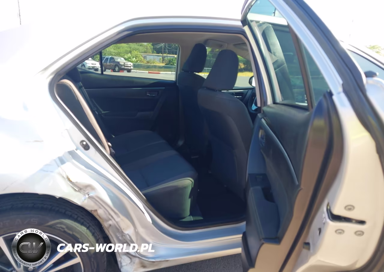 2017 Toyota Corolla Le VIN:5YFBURHE9HP578214 - 8