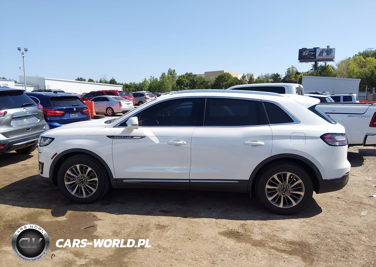 2020 Lincoln Nautilus Standard VIN:2LMPJ6J96LBL04366 - 14