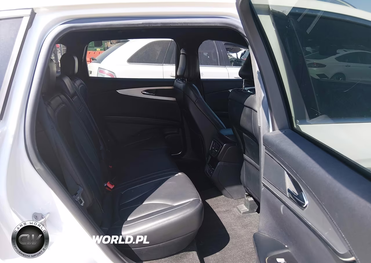 2020 Lincoln Nautilus Standard VIN:2LMPJ6J96LBL04366 - 8