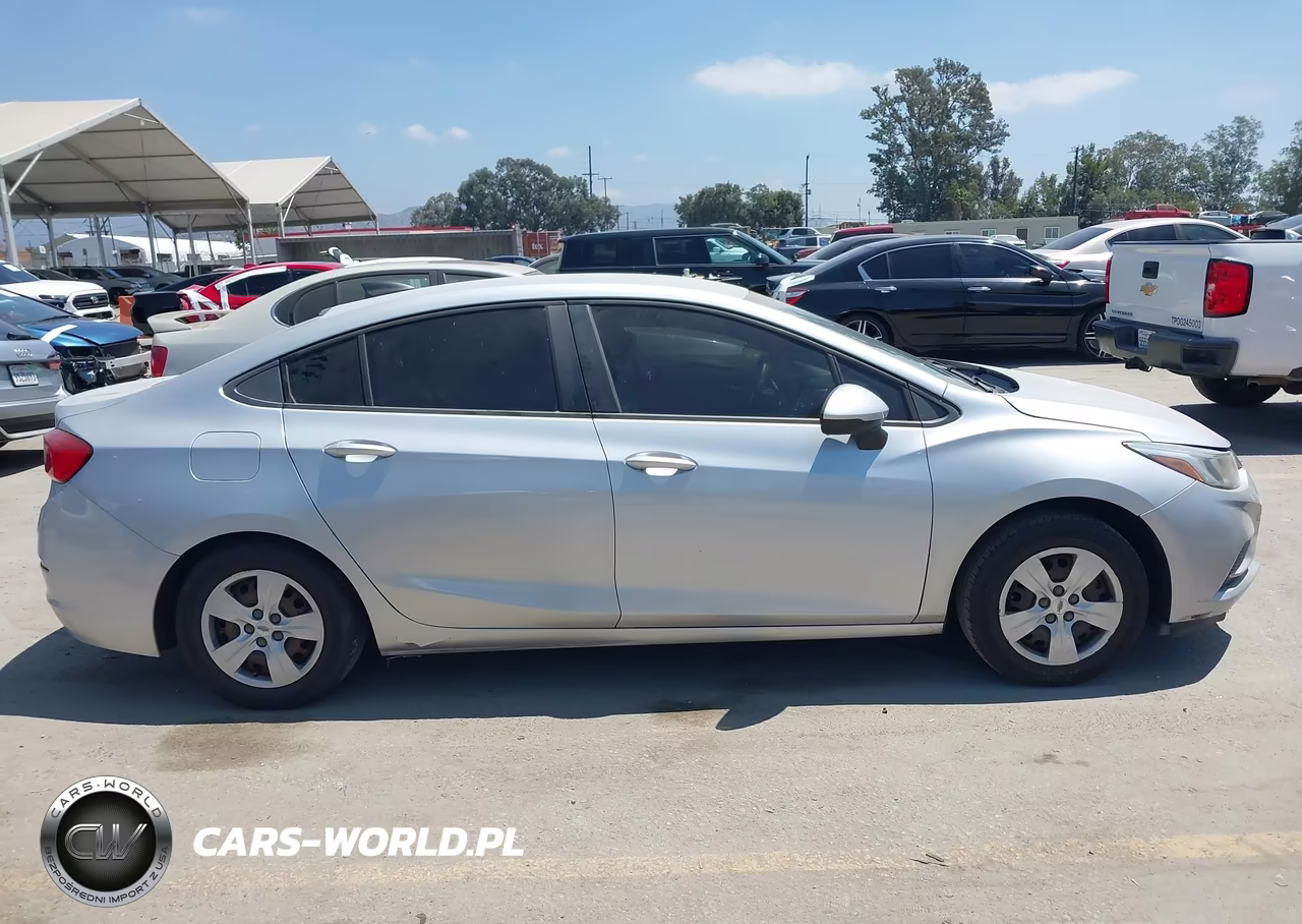 2018 Chevrolet Cruze Ls Auto VIN:1G1BC5SM2J7226202 - 13
