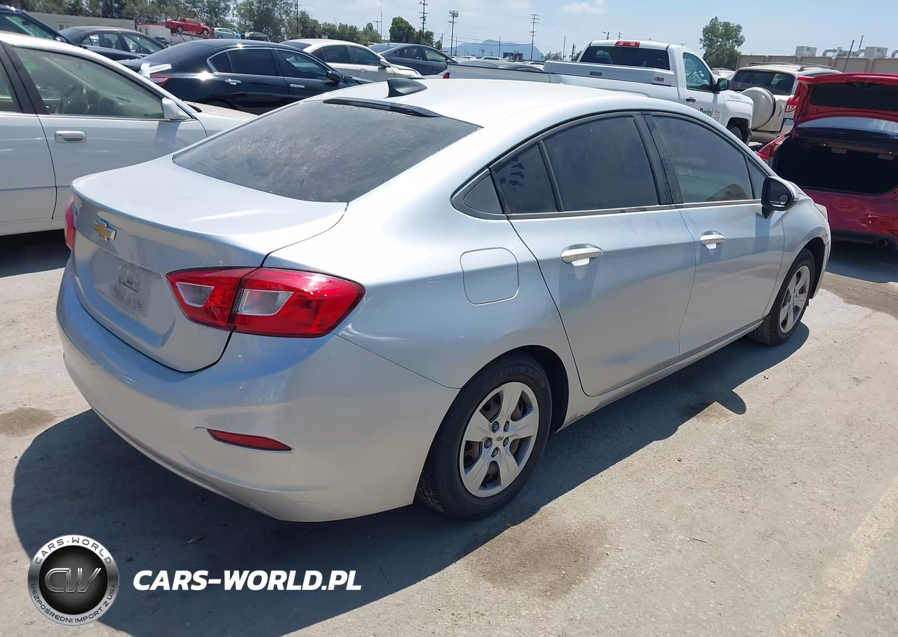 2018 Chevrolet Cruze Ls Auto VIN:1G1BC5SM2J7226202 - 4