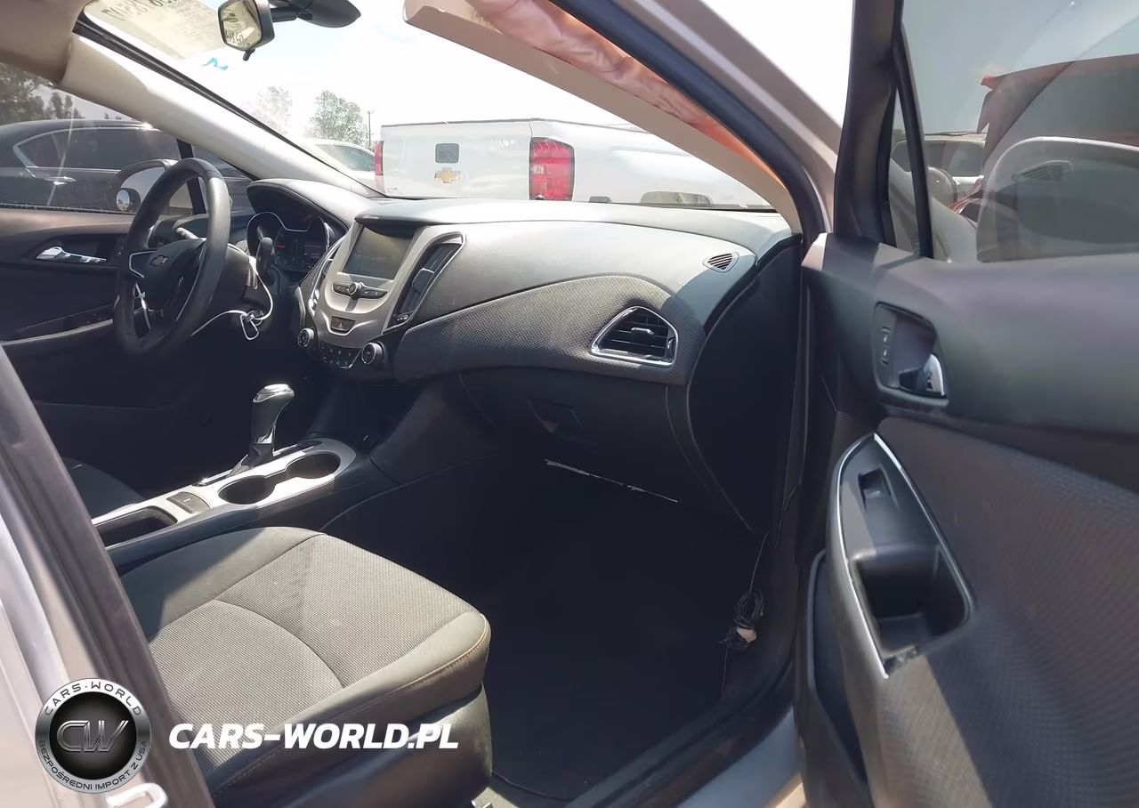 2018 Chevrolet Cruze Ls Auto VIN:1G1BC5SM2J7226202 - 5