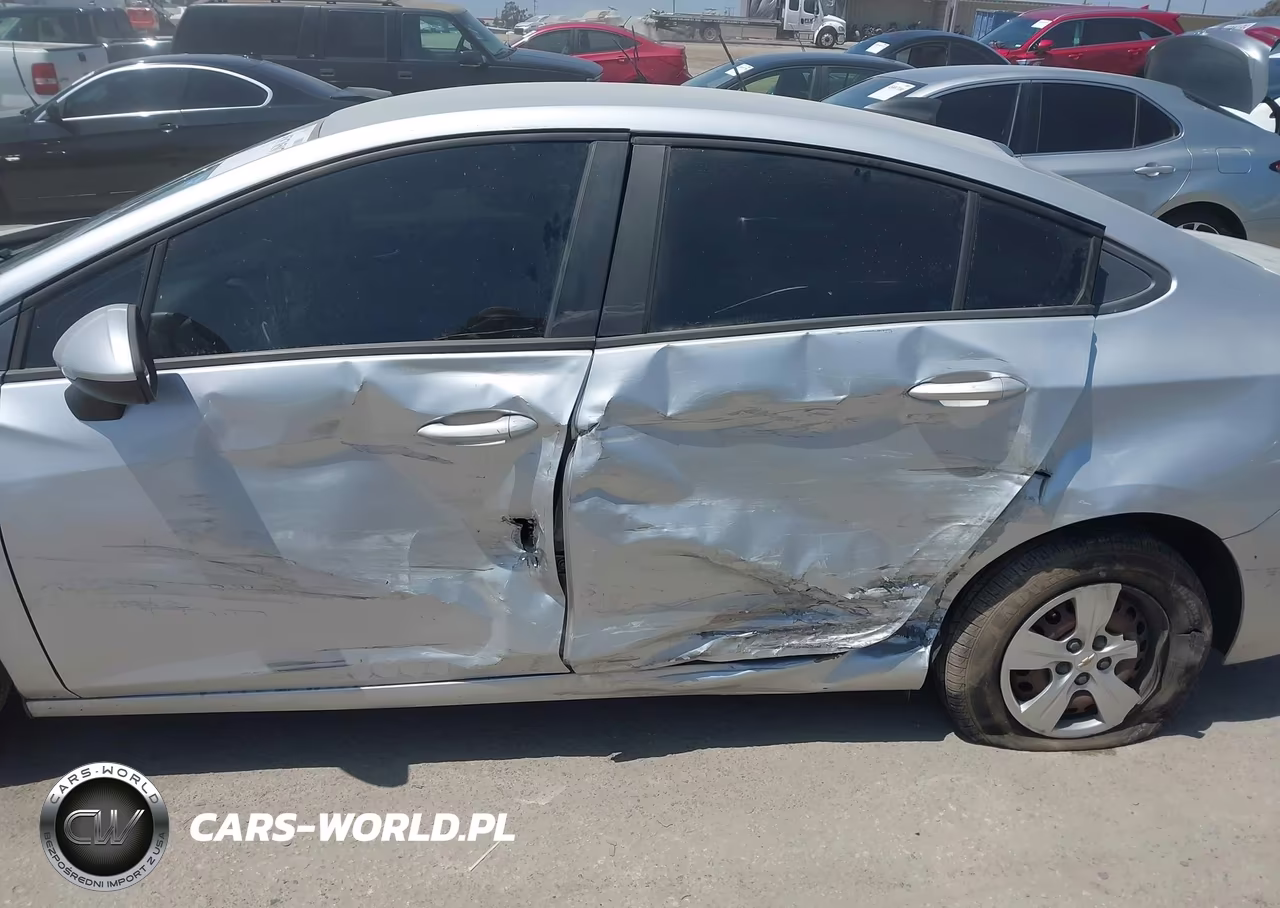 2018 Chevrolet Cruze Ls Auto VIN:1G1BC5SM2J7226202 - 6