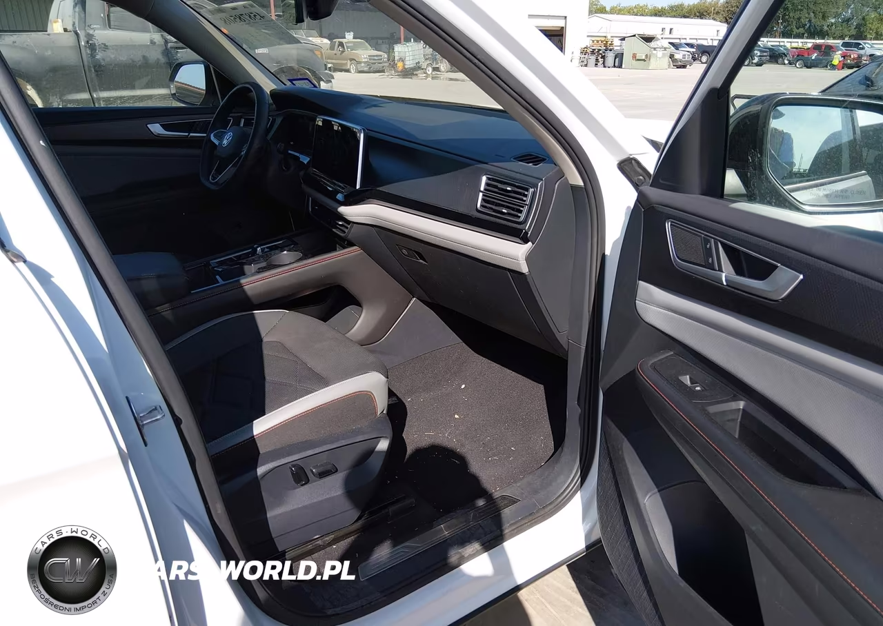 2024 Volkswagen Atlas 2.0T Peak Edition Sel VIN:1V2GR2CA9RC604970 - 5