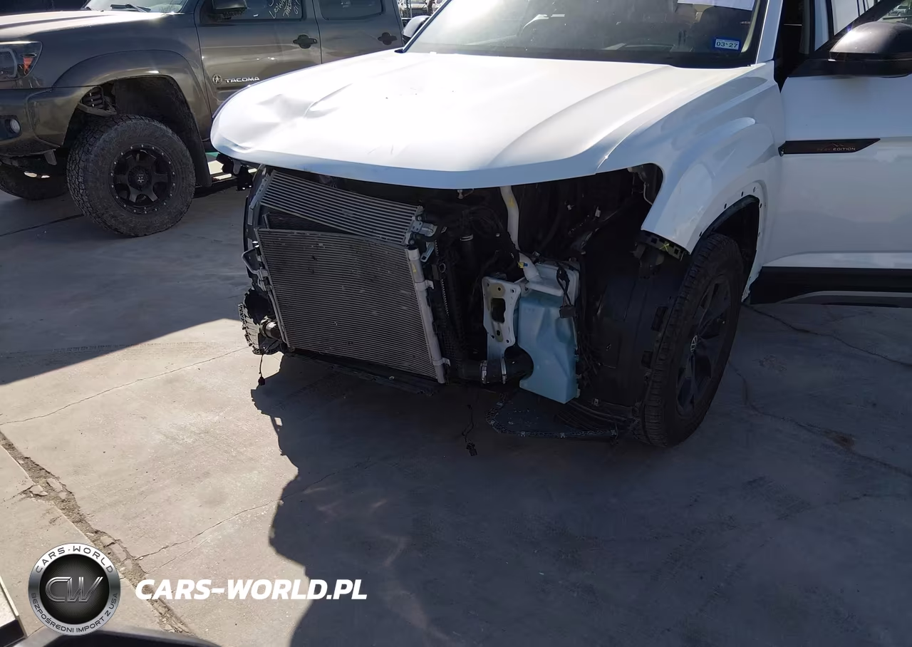 2024 Volkswagen Atlas 2.0T Peak Edition Sel VIN:1V2GR2CA9RC604970 - 6