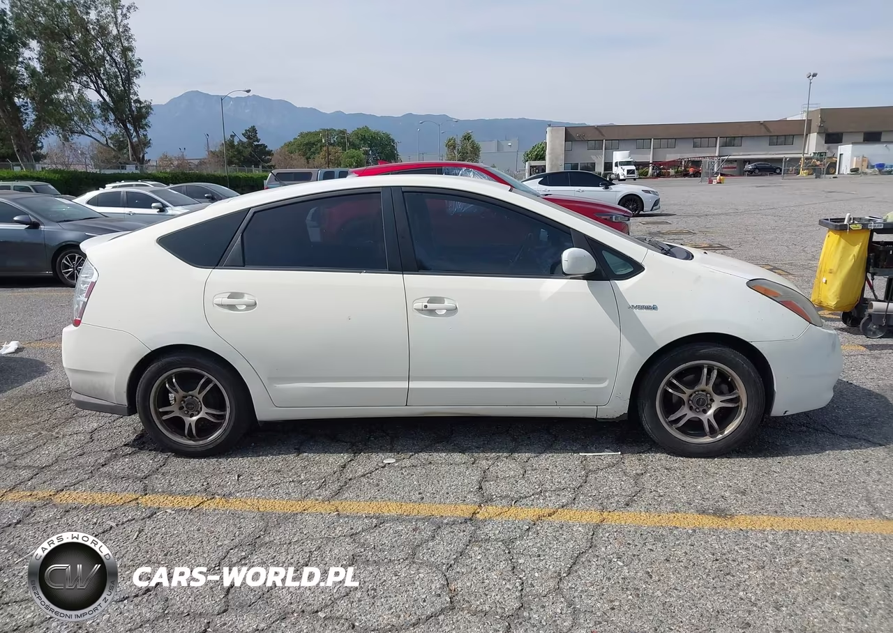 2009 Toyota Prius Touring VIN:JTDKB20U893503630 - 13
