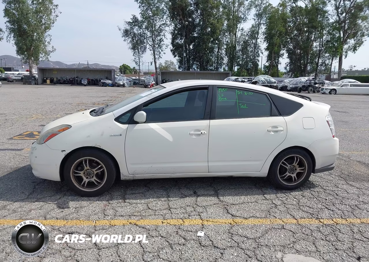 2009 Toyota Prius Touring VIN:JTDKB20U893503630 - 14