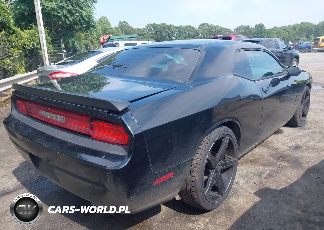 2012 Dodge Challenger Sxt VIN:2C3CDYAG4CH243424 - 4