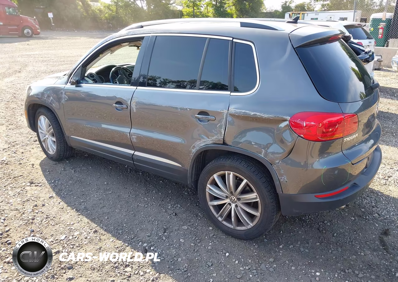 2012 Volkswagen Tiguan Se VIN:WVGAV7AX0CW088393 - 3