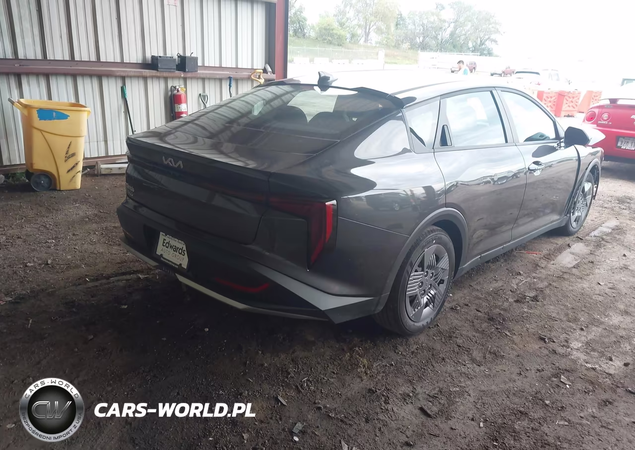 2026 Kia K4 Lx VIN:3KPFT4DE8TE359137 - 4